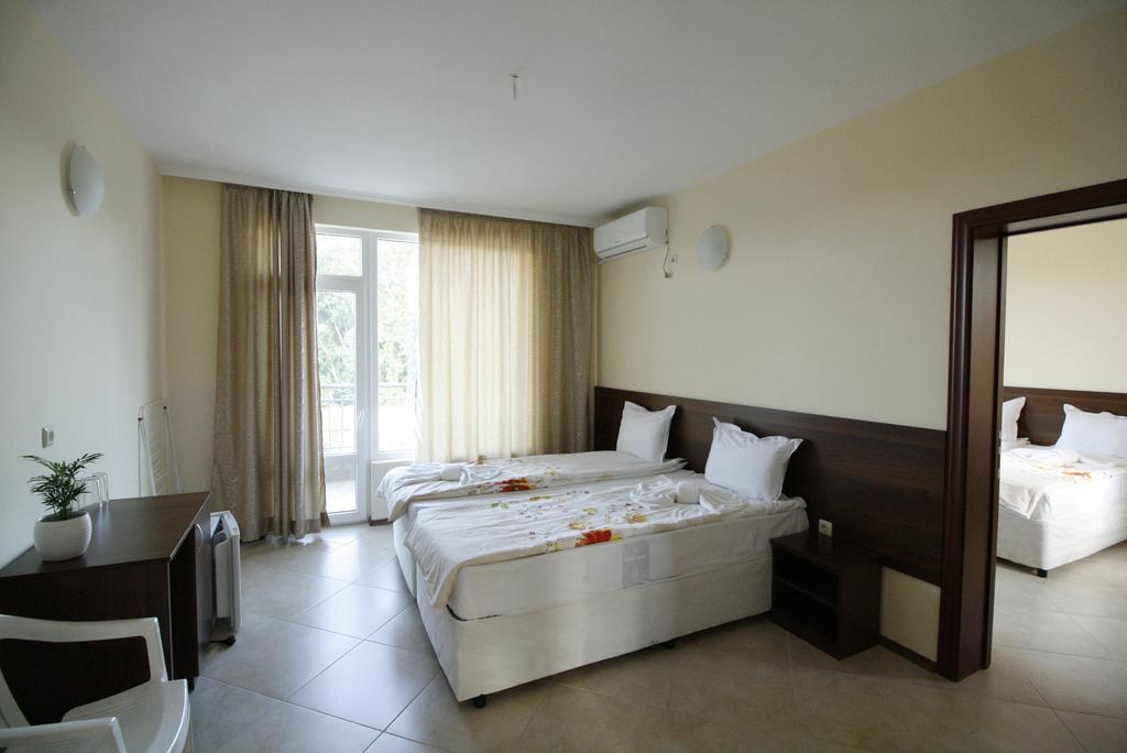 Hotel Marant Sozopol Exterior photo